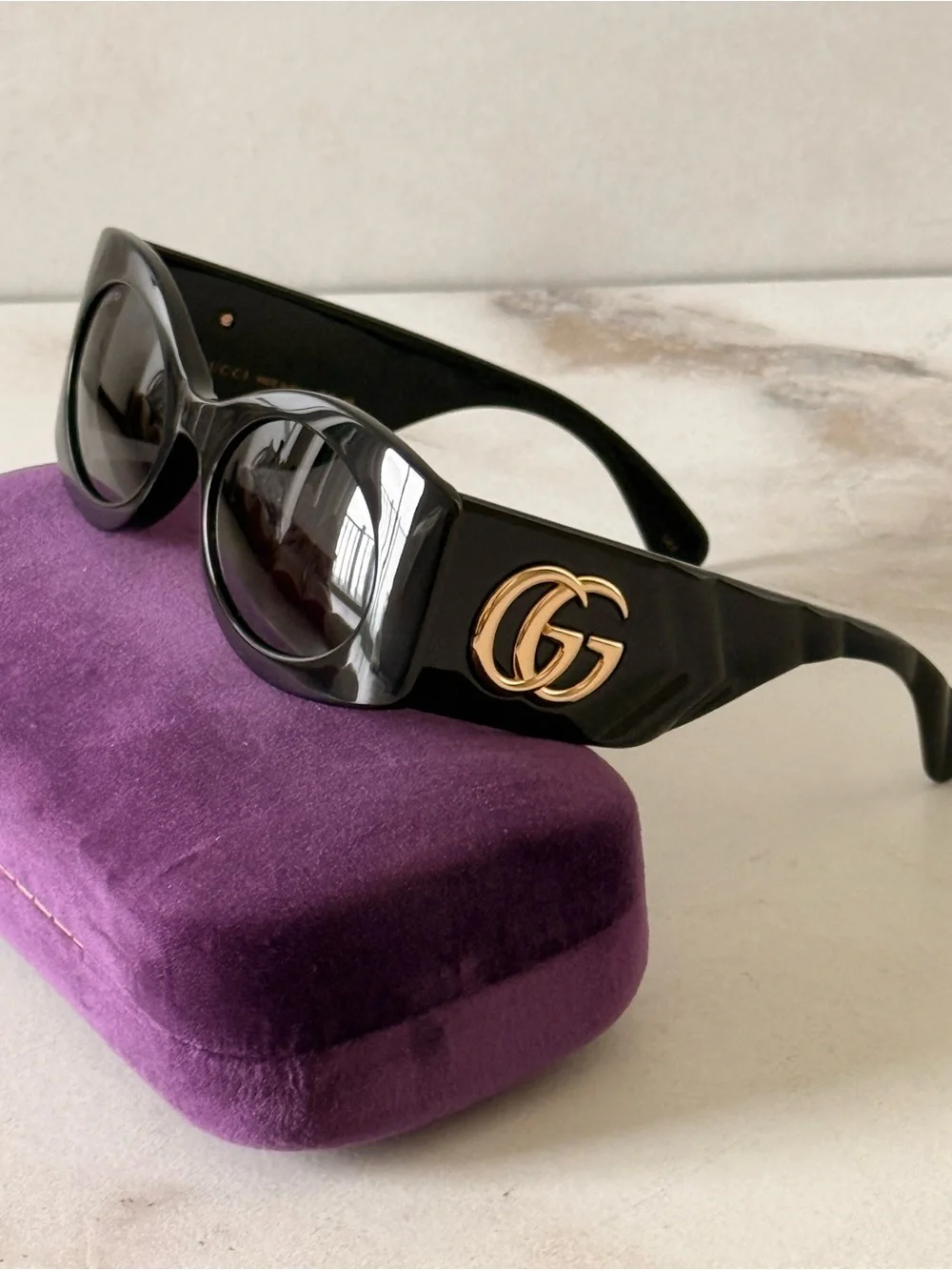 Gucci Women’s black Gradient Shield Sunglasses